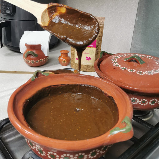 How to prepare the MAYANSHUL mole sauce