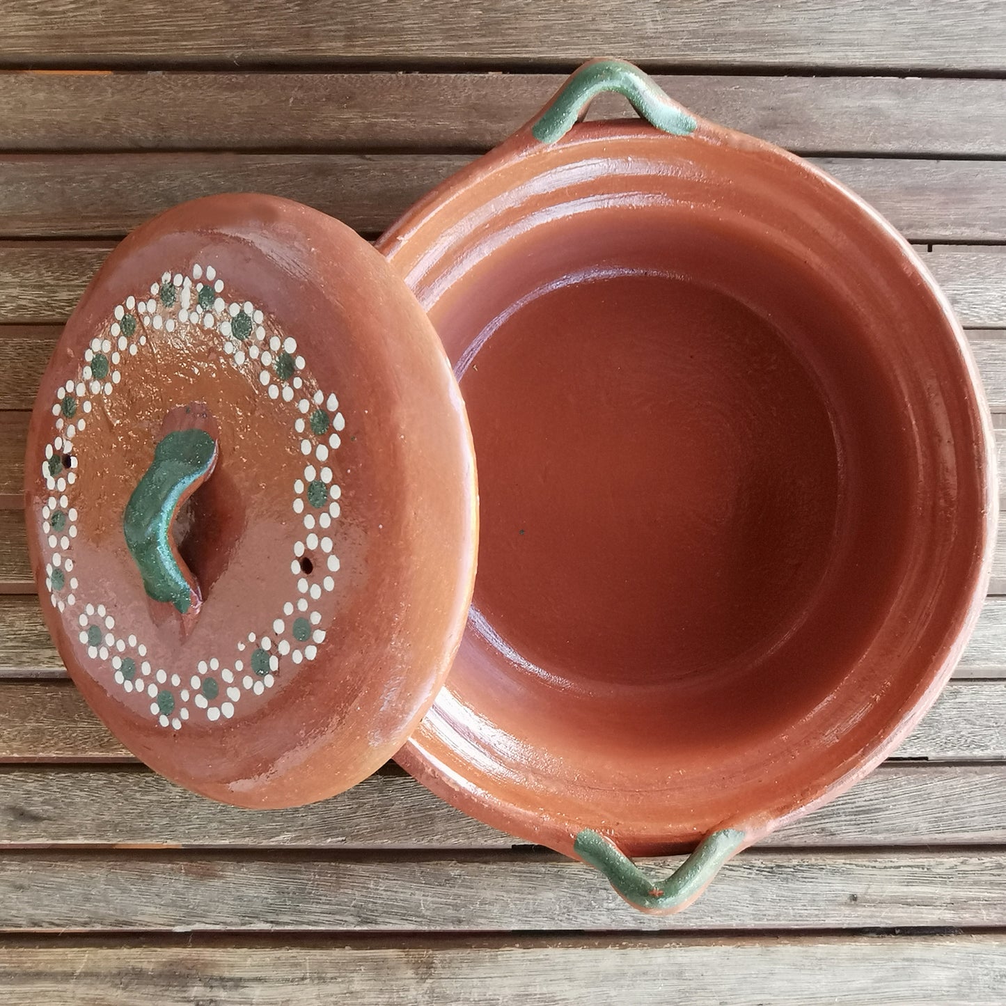 Holiday Artisanal Bundle Special Edition: Traditional Clay Cazuela & Gourmet Mole Variety Pack of 2