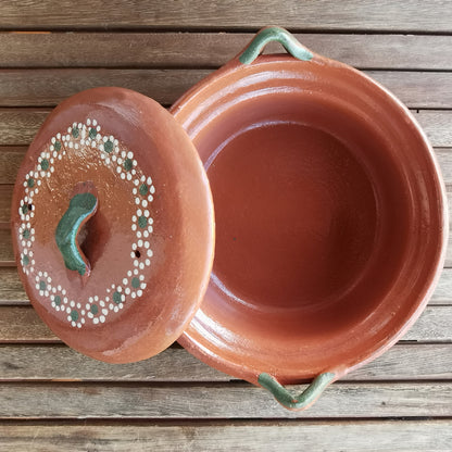 Holiday Artisanal Bundle Special Edition: Traditional Clay Cazuela & Gourmet Mole Variety Pack of 2